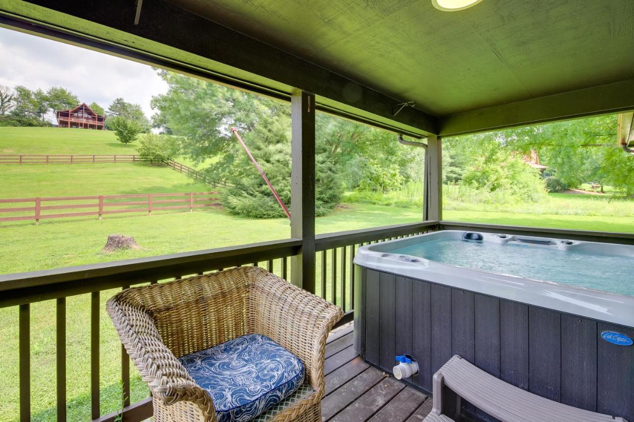 Sevierville Cabin With Private Hot Tub And Fire Pit Luaran gambar